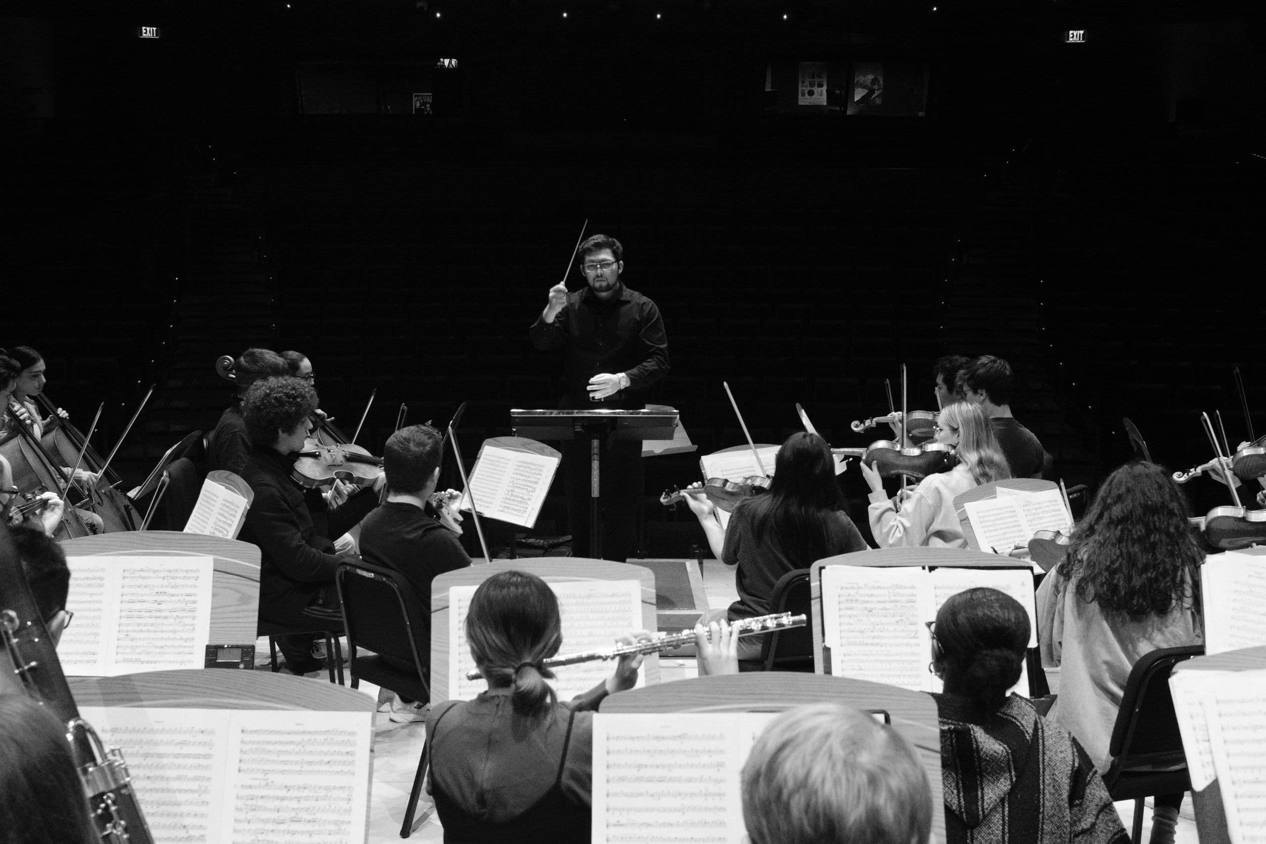 Andres Fierro in rehearsal with orchestra
